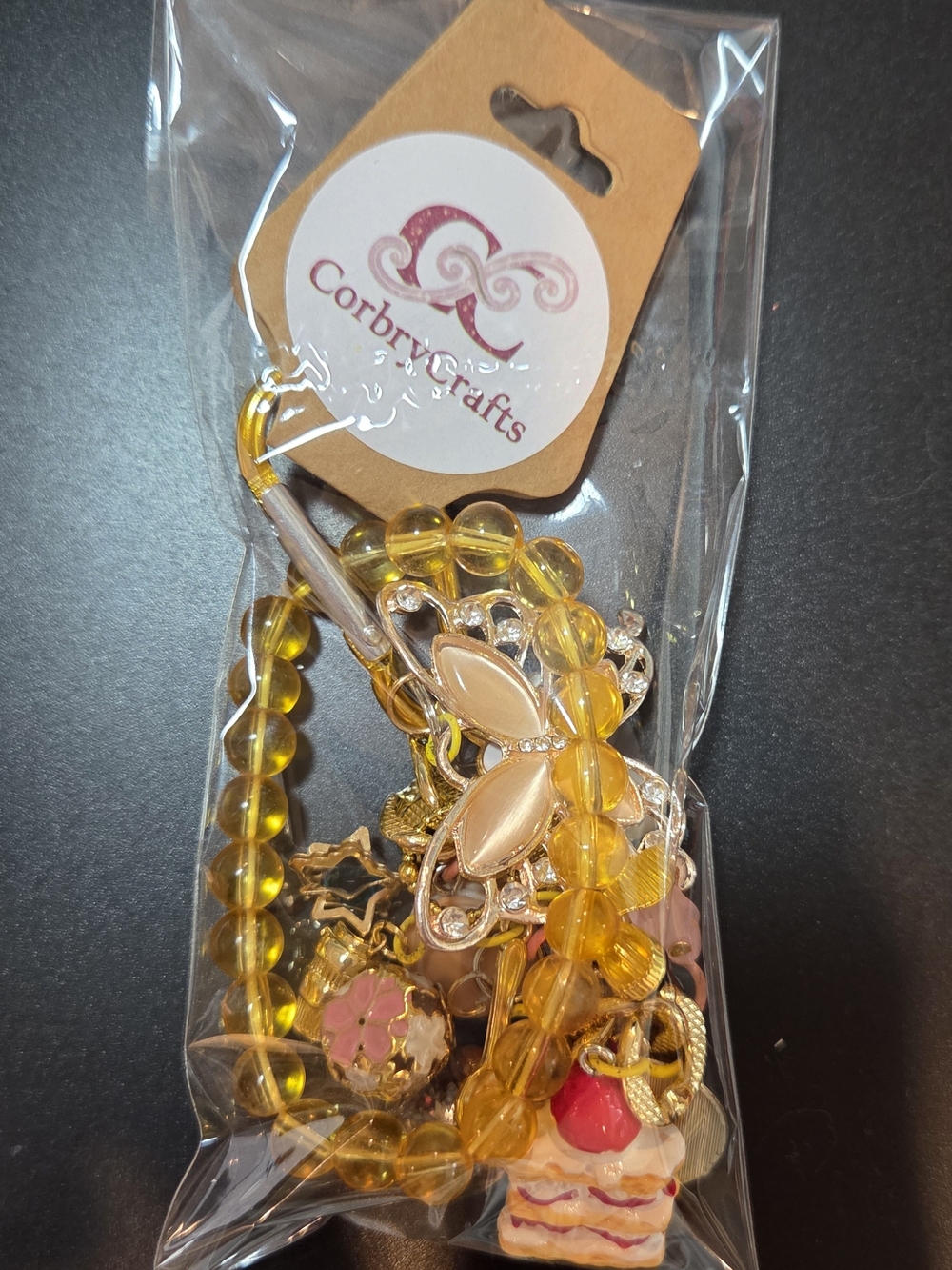 Butterfly keychain charm featuring yellow beaded stretch bracelet! - Picture 14 of 14